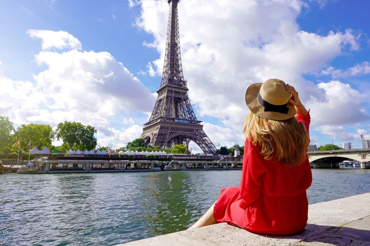 The Top Five Things I Both Love And Hate About Visiting Paris
